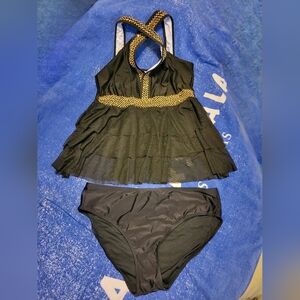 Size 16/18 Black & Gold Bikini